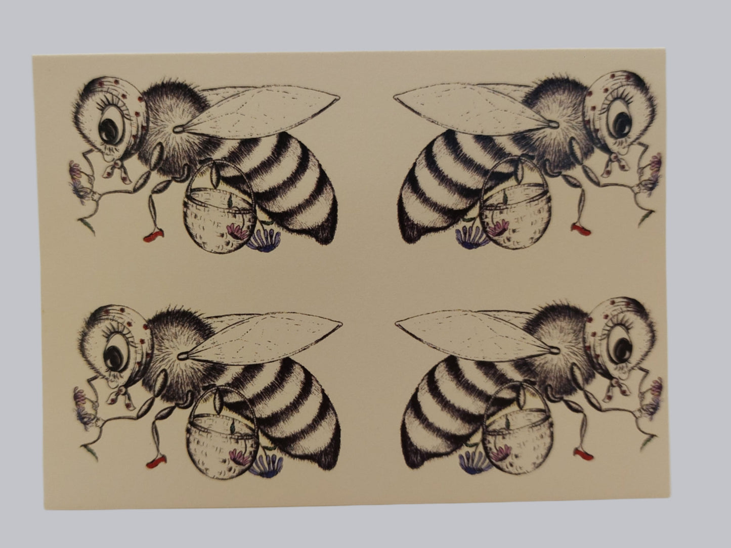 Mrs Bee's Greetings Cards - pack of 4